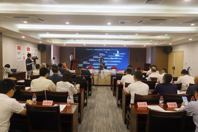 中基與重慶交通大學(xué)聯(lián)合發(fā)布21款納硅新材料，引領(lǐng)裝飾工程革新